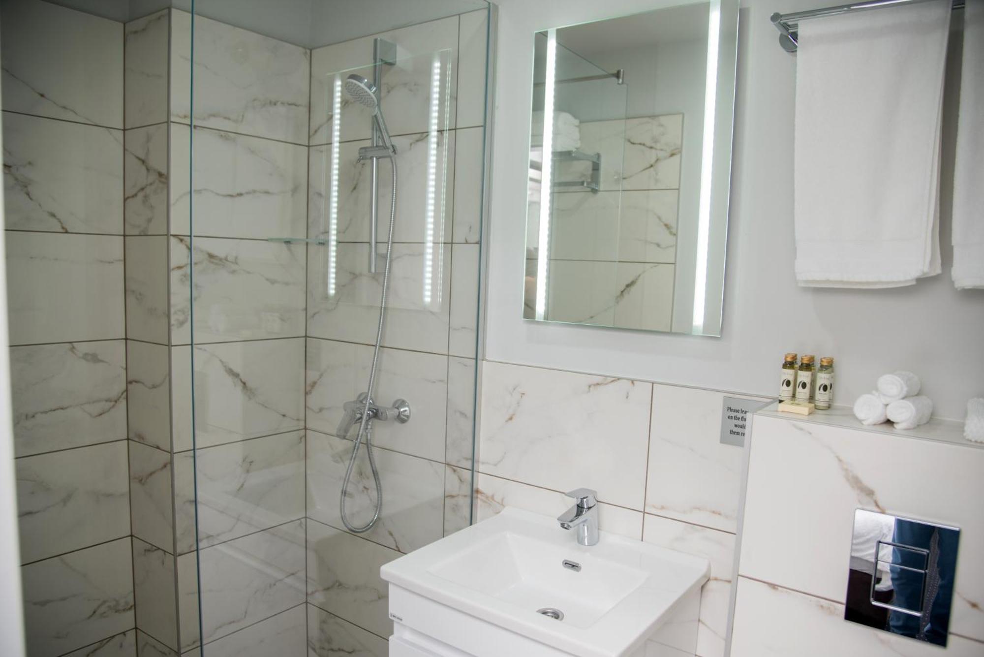 Republic Square Luxury Suites 贝尔格莱德 外观 照片