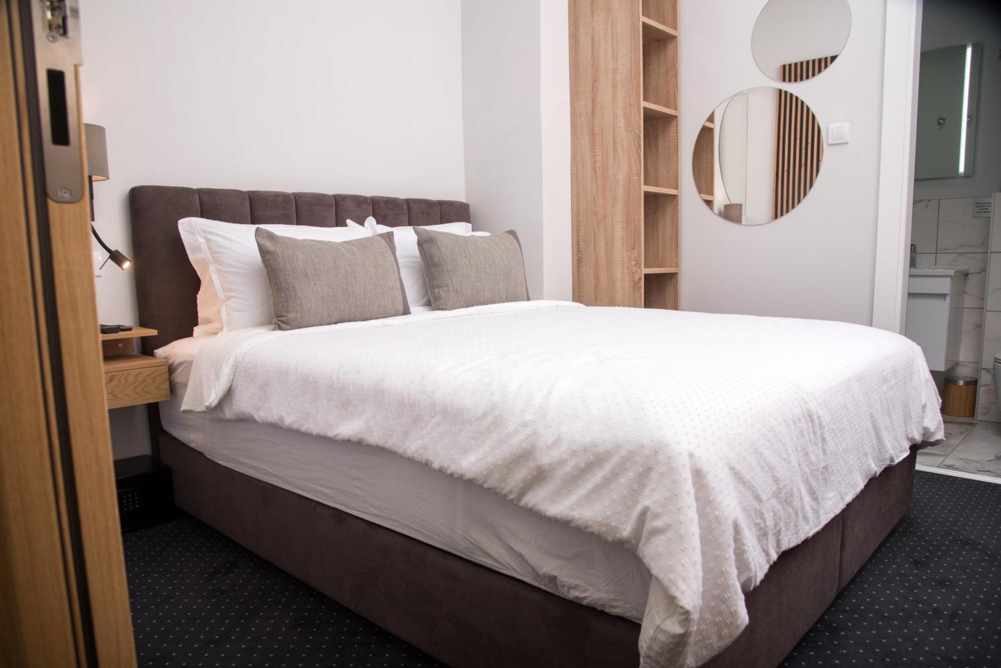 Republic Square Luxury Suites 贝尔格莱德 外观 照片