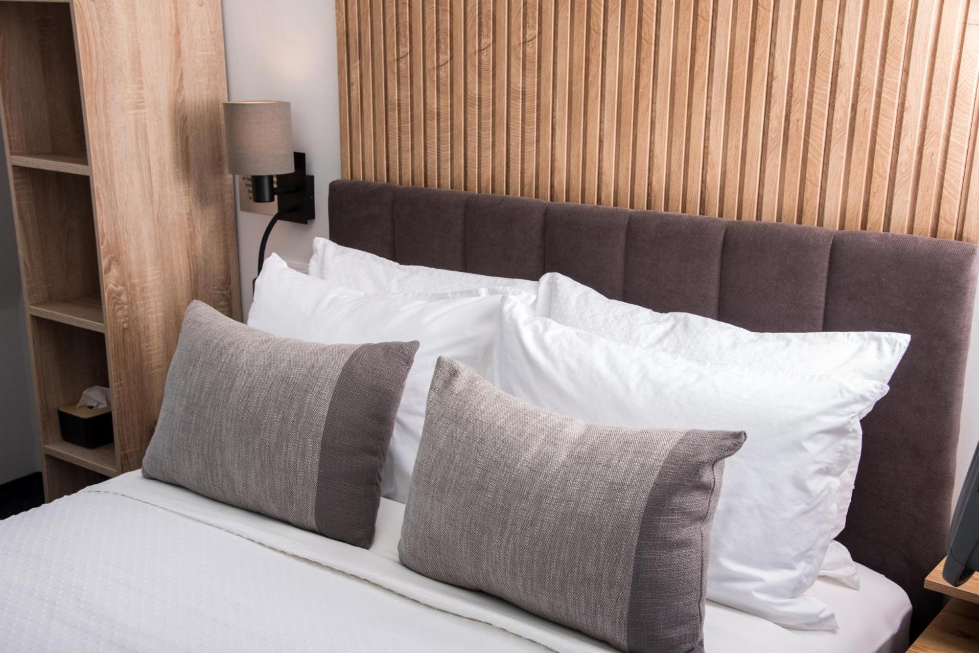 Republic Square Luxury Suites 贝尔格莱德 外观 照片