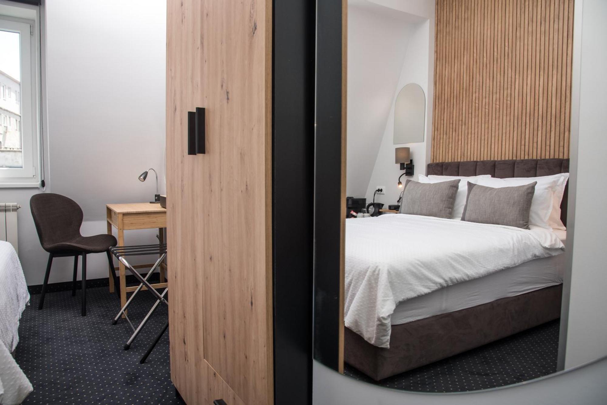 Republic Square Luxury Suites 贝尔格莱德 外观 照片