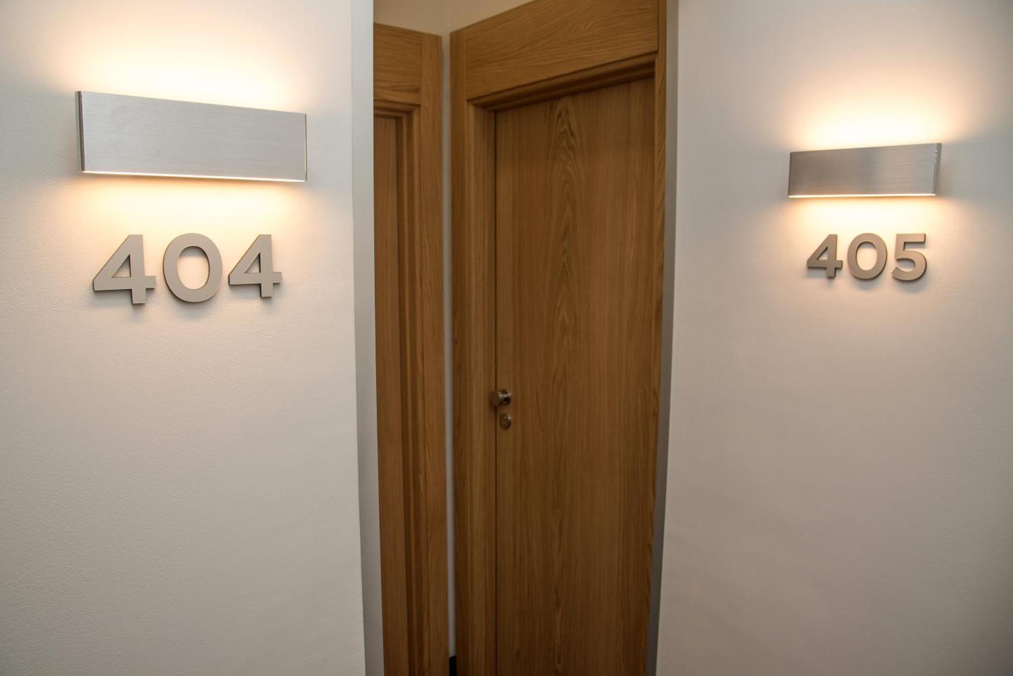 Republic Square Luxury Suites 贝尔格莱德 外观 照片