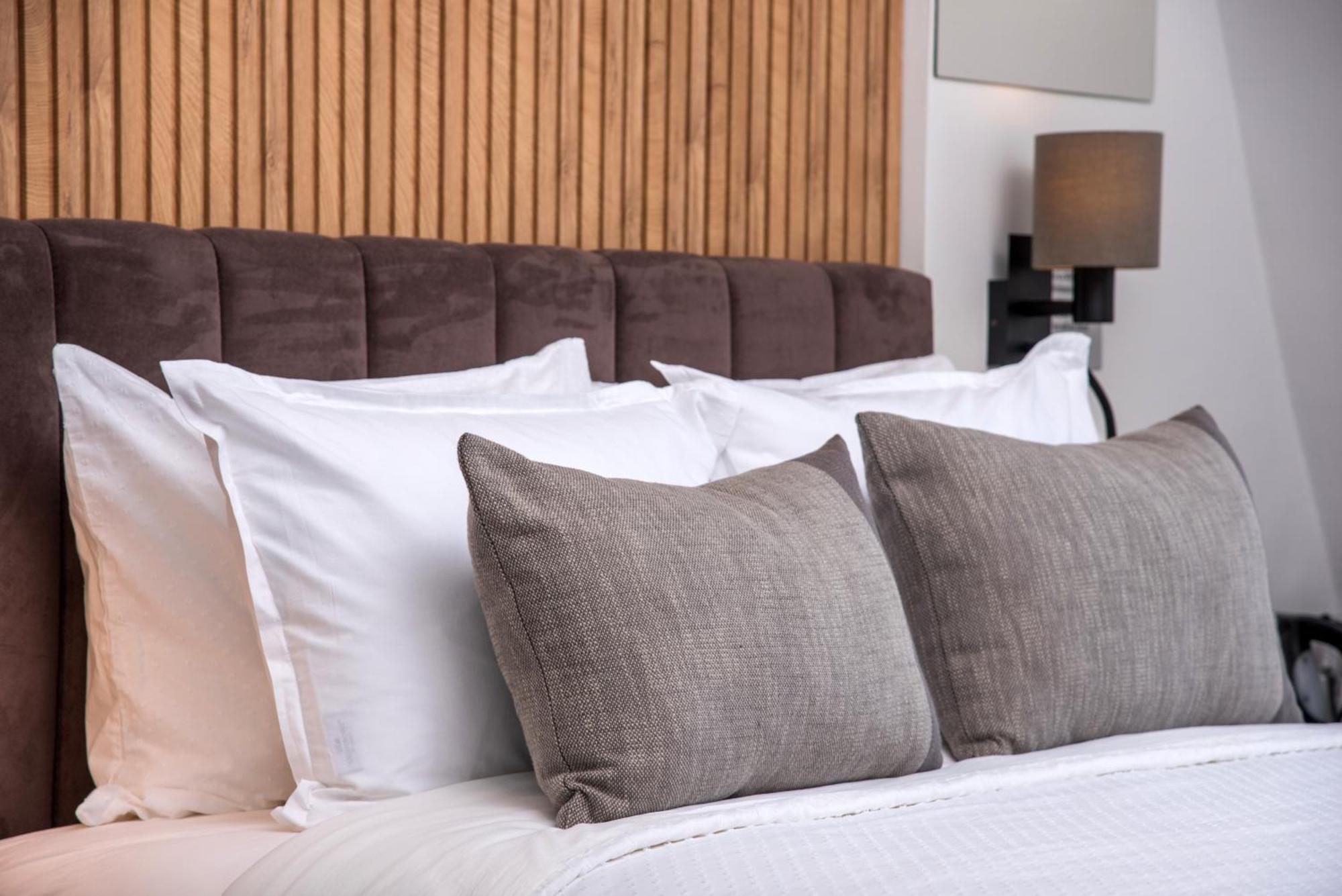 Republic Square Luxury Suites 贝尔格莱德 外观 照片